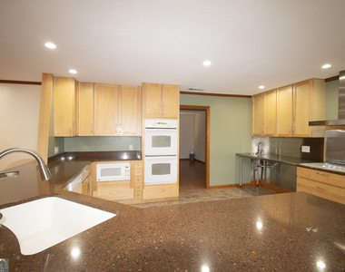 111 Ashley Lane - Photo Thumbnail 3