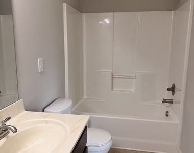 559 Madison Park Drive - Photo Thumbnail 36