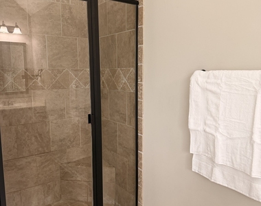559 Madison Park Drive - Photo Thumbnail 29