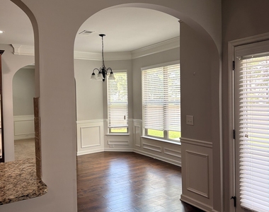 559 Madison Park Drive - Photo Thumbnail 39