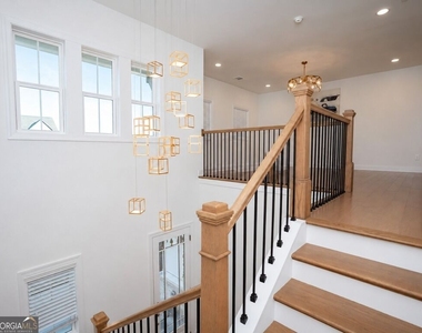 6725 Dahlgren Court - Photo Thumbnail 7