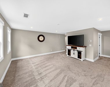 727 Old Collins Road - Photo Thumbnail 35