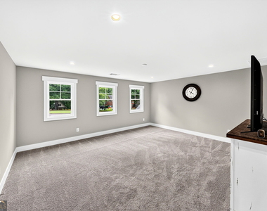 727 Old Collins Road - Photo Thumbnail 33