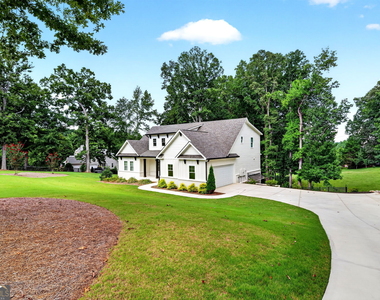 727 Old Collins Road - Photo Thumbnail 4