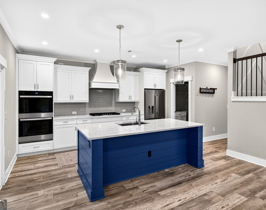 727 Old Collins Road - Photo Thumbnail 19