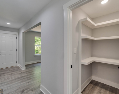 2389 A Highpoint Road - Photo Thumbnail 25