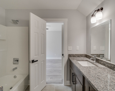 2389 A Highpoint Road - Photo Thumbnail 16