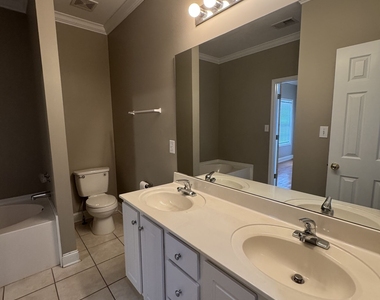 223 Milford Drive - Photo Thumbnail 10