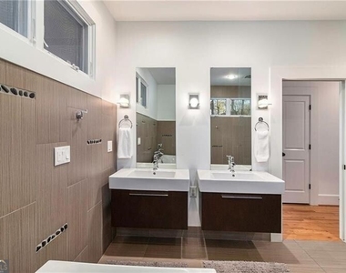 623 Ansley Street - Photo Thumbnail 30