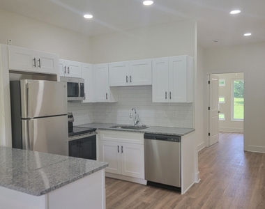 1351 Brewster Street - Photo Thumbnail 1
