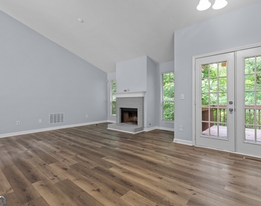 2262 Cobb Creek Drive - Photo Thumbnail 6