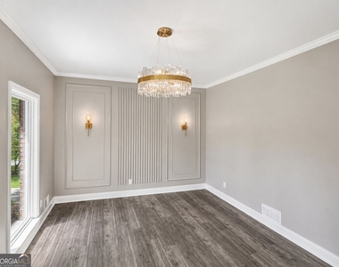 4521 S Roberts Drive - Photo Thumbnail 3