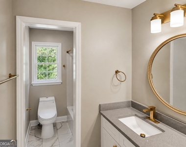 4521 S Roberts Drive - Photo Thumbnail 11
