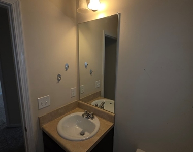 326 Lauren Drive - Photo Thumbnail 23