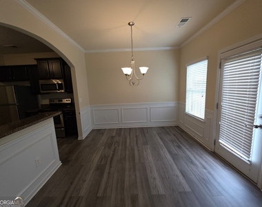 326 Lauren Drive - Photo Thumbnail 8