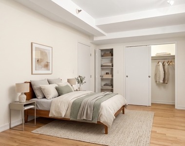 752 West End Avenue - Photo Thumbnail 1