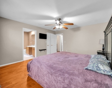 111 Cardigan Ct - Photo Thumbnail 11