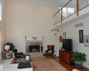 64 Ramapo Drive - Photo Thumbnail 5