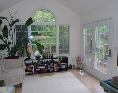 64 Ramapo Drive - Photo Thumbnail 6