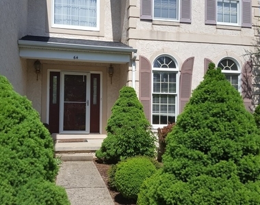 64 Ramapo Drive - Photo Thumbnail 1