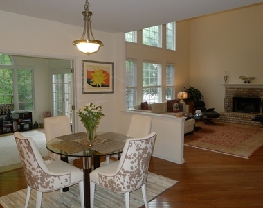 64 Ramapo Drive - Photo Thumbnail 8