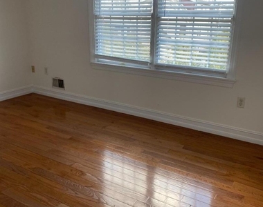 525 Central Avenue, Th9 - Photo Thumbnail 5