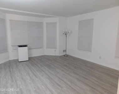 3 Atlantic Avenue - Photo Thumbnail 3