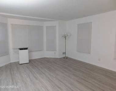 3 Atlantic Avenue - Photo Thumbnail 2