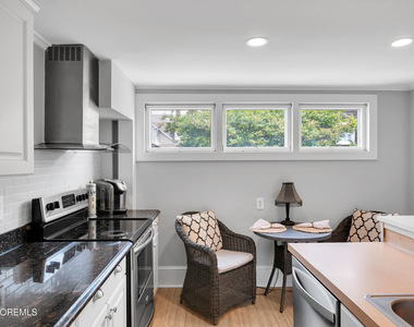 512 Main Avenue - Photo Thumbnail 5