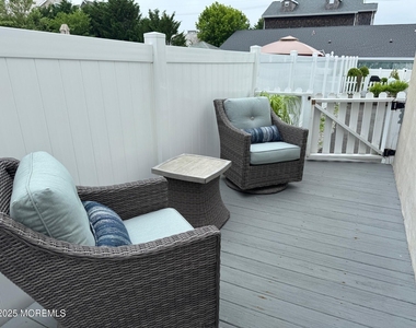 512 Main Avenue - Photo Thumbnail 9