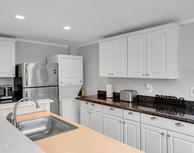 512 Main Avenue - Photo Thumbnail 6