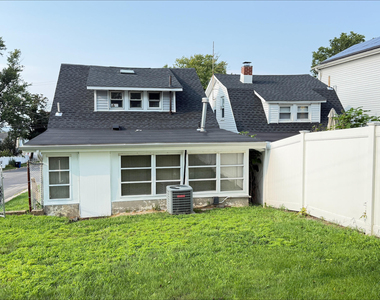 104 Burlington Avenue - Photo Thumbnail 2