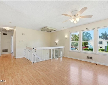 200 Pacific Avenue - Photo Thumbnail 3