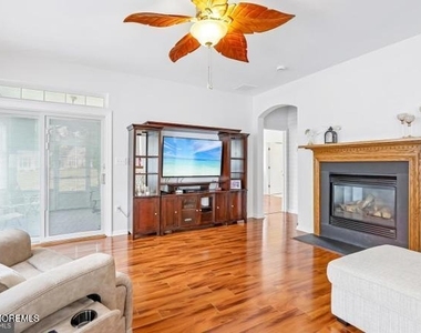 50 Sedona Boulevard - Photo Thumbnail 10