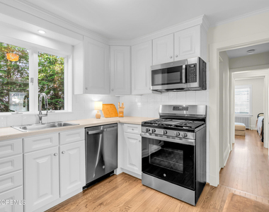 206 Monroe Avenue - Photo Thumbnail 11
