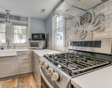 88 Broadway - Photo Thumbnail 15