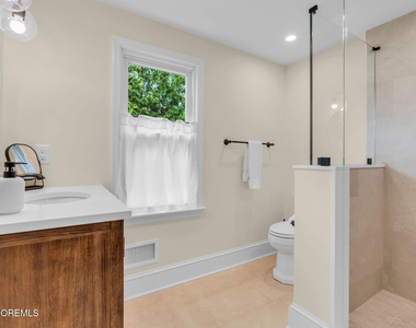 566 Prospect Avenue - Photo Thumbnail 30