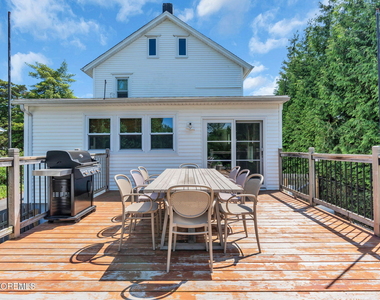 566 Prospect Avenue - Photo Thumbnail 37