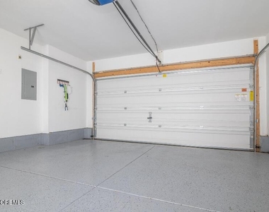 46 Creekside Way - Photo Thumbnail 22
