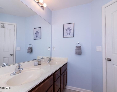 46 Creekside Way - Photo Thumbnail 20