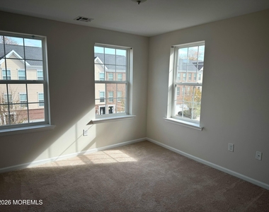 46 Creekside Way - Photo Thumbnail 4