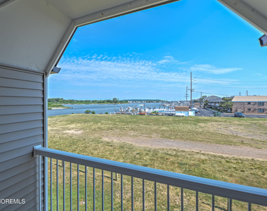 1382 Ocean Avenue - Photo Thumbnail 13