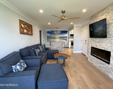 1382 Ocean Avenue - Photo Thumbnail 4