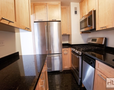 East 79th Street - Photo Thumbnail 1