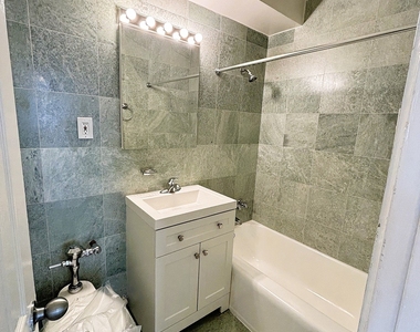 East 79th Street - Photo Thumbnail 11