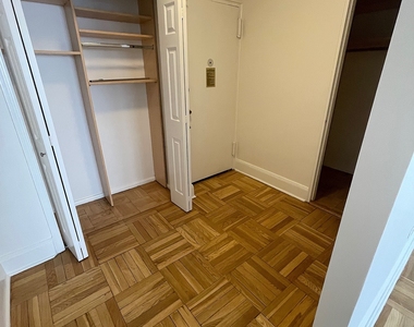 East 79th Street - Photo Thumbnail 7