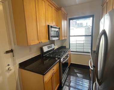 East 80th Street - Photo Thumbnail 14