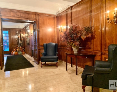 East 80th Street - Photo Thumbnail 20