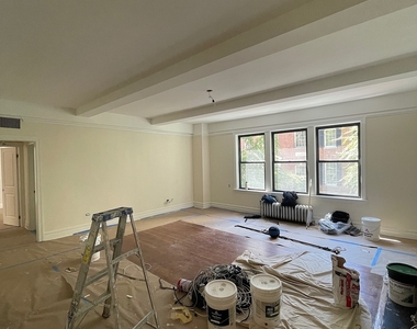 East 80th Street - Photo Thumbnail 7