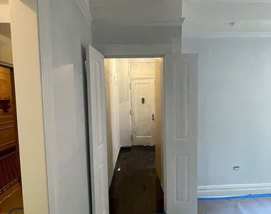 East 80th Street - Photo Thumbnail 13